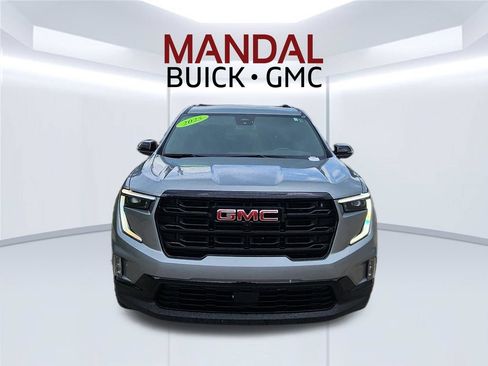 Used 2025 GMC Acadia Elevation w/ Elevation Premium Package FWD image 1