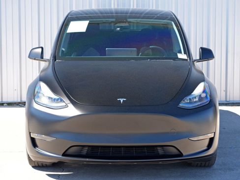 Used 2023 Tesla Model Y Long Range image 47