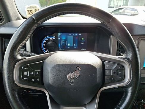 Used 2022 Ford Bronco Outer Banks image 20