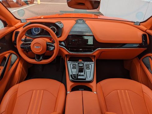 Used 2025 Aston Martin DBX 707 AWD/4WD image 16