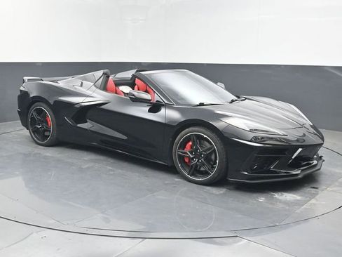 Used 2021 Chevrolet Corvette Stingray Premium Conv w/ Z51 Performance Package RWD image 7
