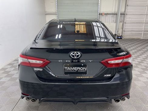 Used 2019 Toyota Camry XSE image 10