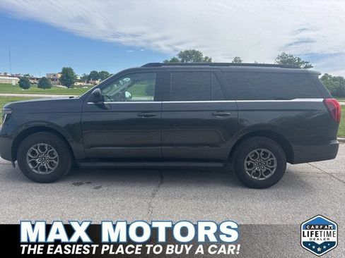 Used 2025 Ford Expedition Max Active RWD image 3