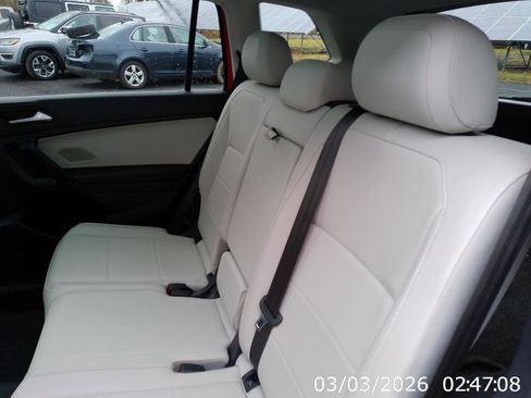 Used 2019 Volkswagen Tiguan SE image 23