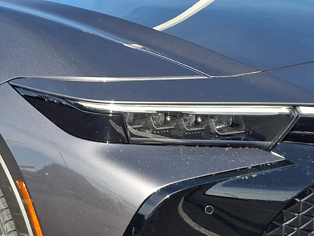 Certified 2023 Toyota Crown AWD/4WD image 9