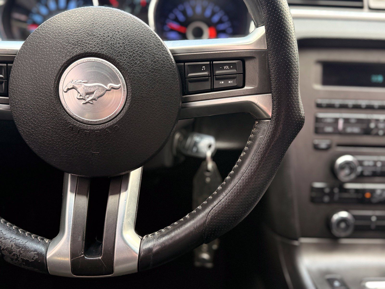 Used 2014 Ford Mustang GT RWD image 27