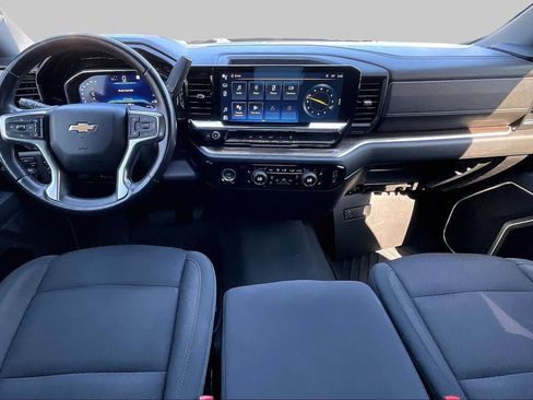 Used 2022 Chevrolet Silverado 1500 LT AWD/4WD image 15