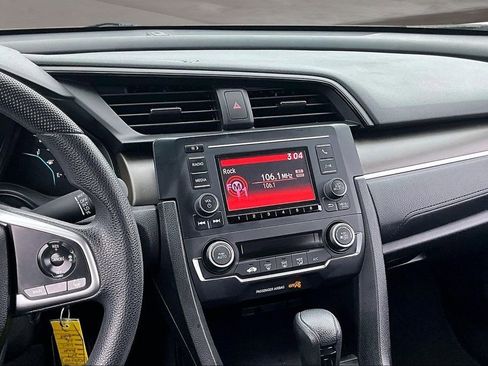 Used 2019 Honda Civic LX image 9