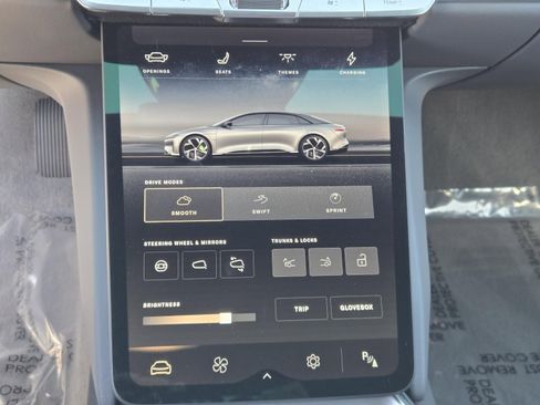 Used 2024 Lucid Air Touring image 12