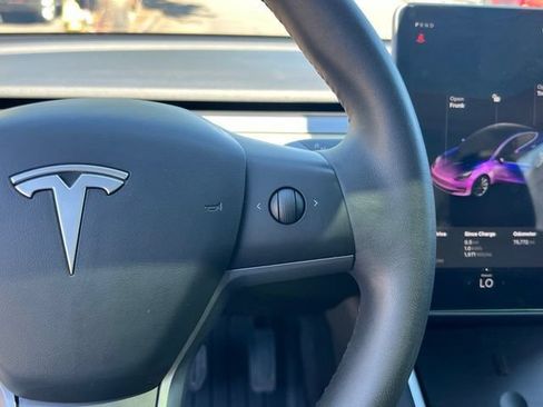 Used 2020 Tesla Model 3 Long Range AWD/4WD image 20