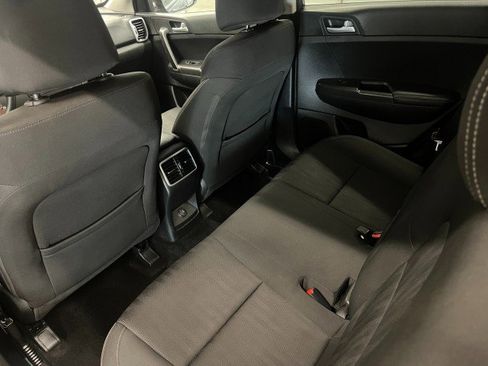 Used 2017 Kia Sportage LX image 32