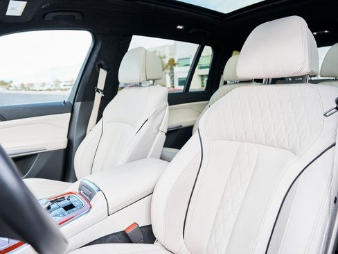 Used 2024 BMW ALPINA XB7 ALPINA XB7 image 52