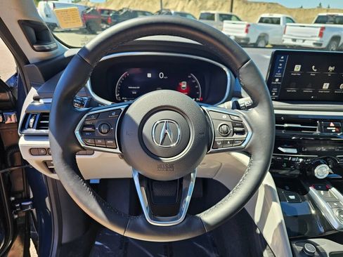 Used 2025 Acura MDX SH-AWD w/ Technology Package image 13