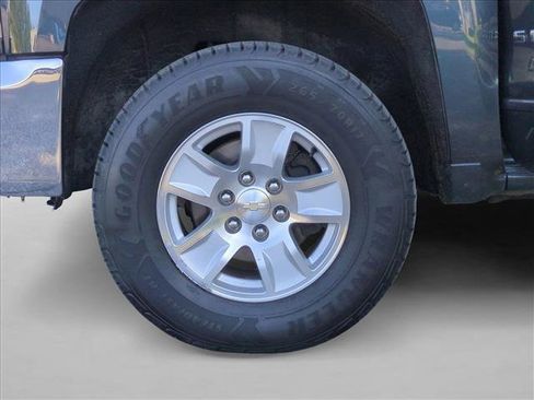 Used 2017 Chevrolet Silverado 1500 LT w/ All Star Edition AWD/4WD image 25
