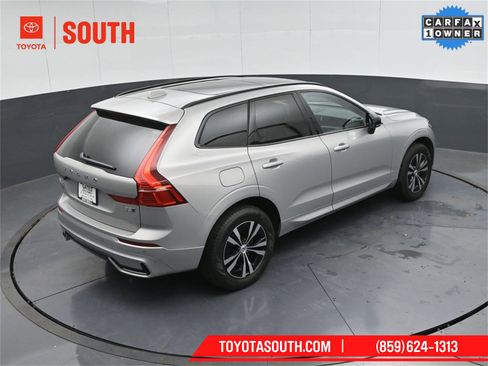 Used 2024 Volvo XC60 B5 Core image 40