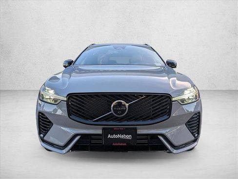 New 2026 Volvo XC60 T8 Plus w/ Protection Package Premier image 7