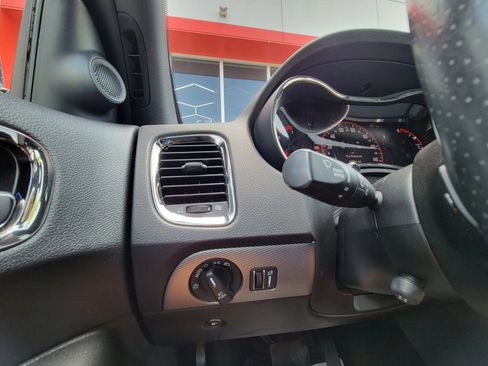 Used 2018 Dodge Durango R/T w/ Blacktop Package RWD image 13