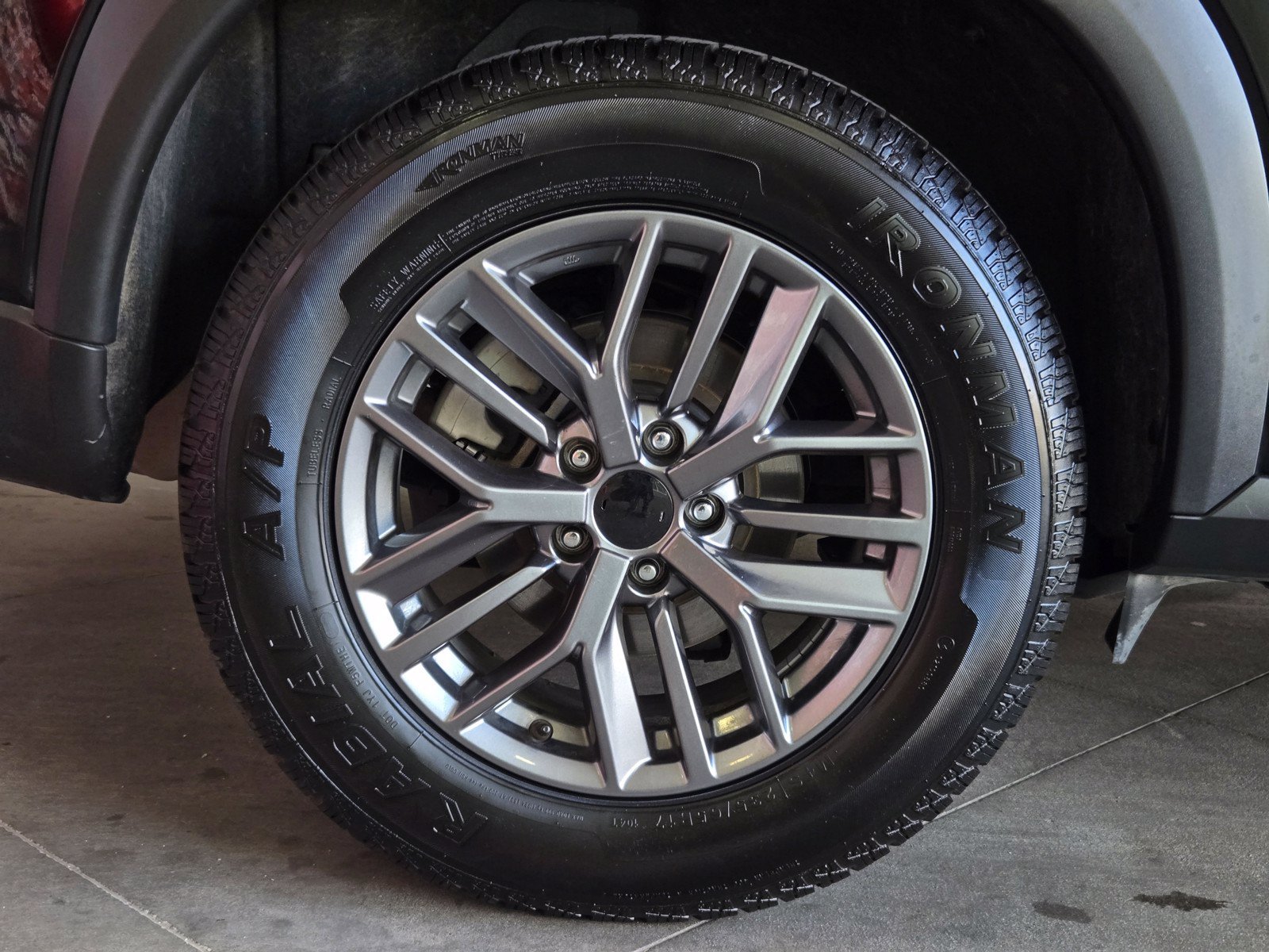 Used 2024 Nissan Rogue S AWD/4WD image 5