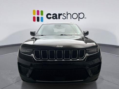 Used 2023 Jeep Grand Cherokee Laredo w/ Luxury Tech Group I AWD/4WD image 8