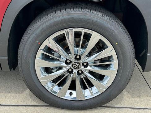 New 2026 Toyota Grand Highlander AWD image 17