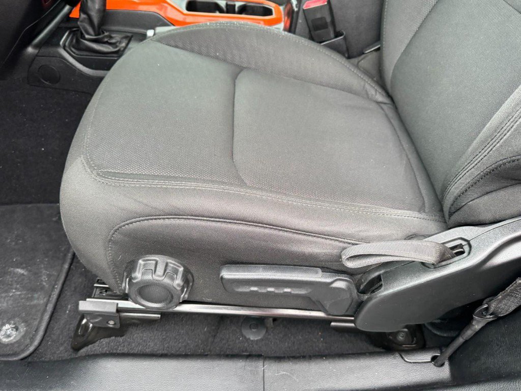 Used 2020 Jeep Wrangler Sport AWD/4WD image 11