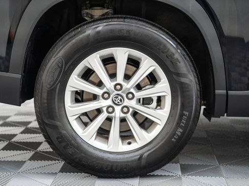 Certified 2026 Toyota Grand Highlander AWD image 19