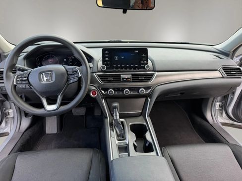 Used 2019 Honda Accord LX image 9