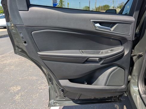 Used 2022 Ford Edge SE AWD/4WD image 14