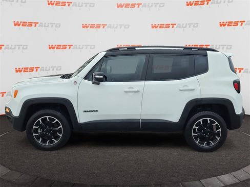 Used 2023 Jeep Renegade Trailhawk image 2