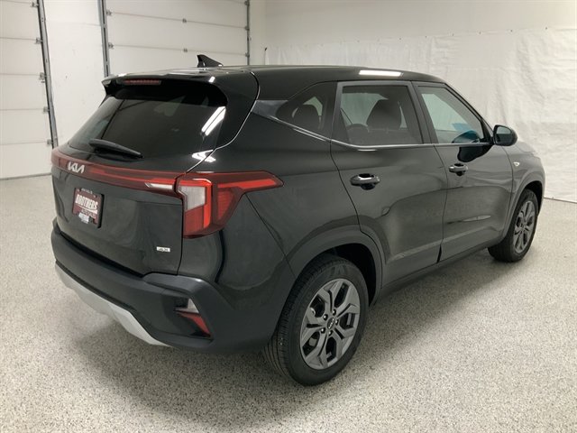 Used 2026 Kia Seltos LX AWD/4WD image 5