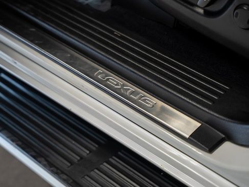 Used 2017 Lexus GX 460 Premium w/ Premium Package image 65