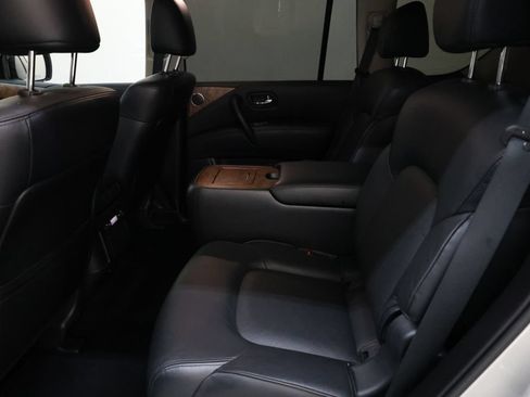 Used 2024 Nissan Armada SL w/ Captain's Chairs Package RWD image 90