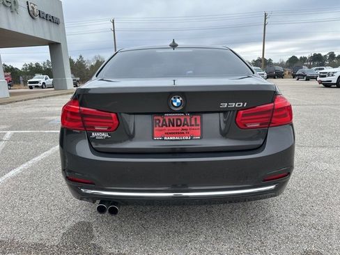 Used 2017 BMW 330i Sedan image 6