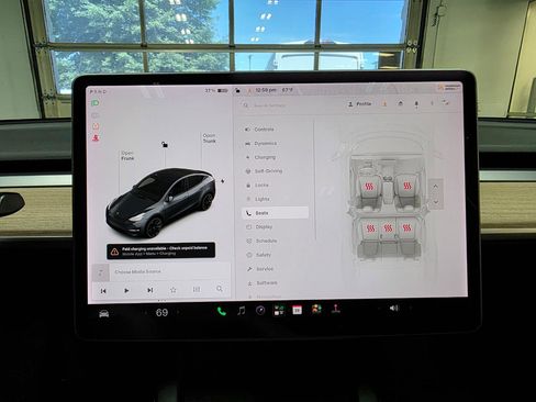 Used 2021 Tesla Model Y Long Range AWD/4WD image 33