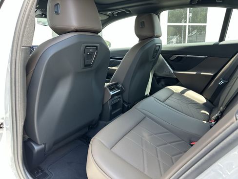 New 2026 BMW 530i xDrive AWD/4WD image 17