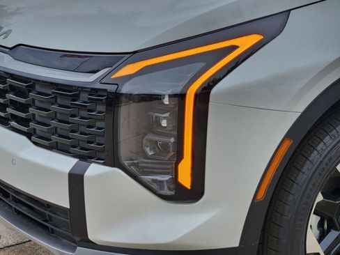New 2026 Kia Sportage S AWD/4WD image 7