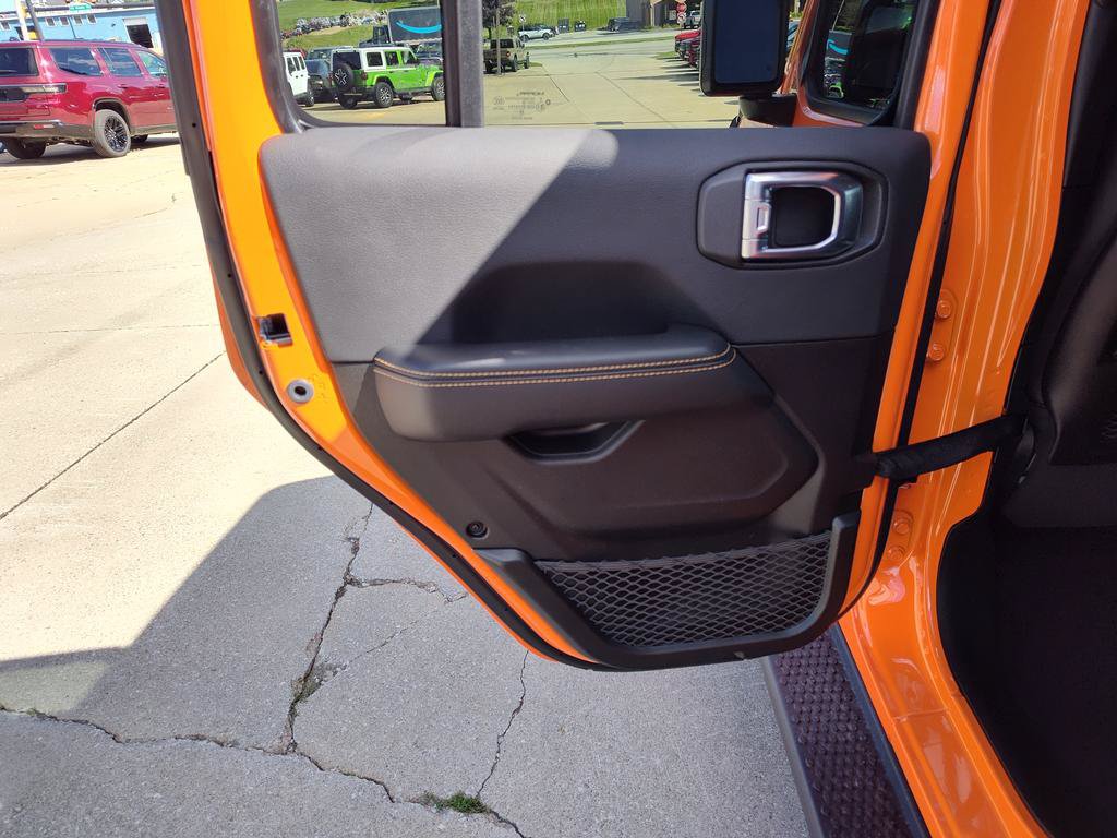 New 2027 Jeep Wrangler Unlimited Sahara AWD/4WD image 15