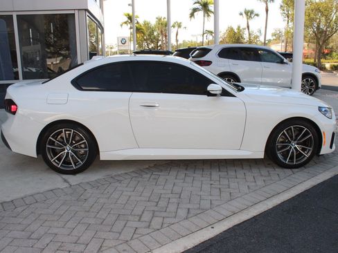 Used 2024 BMW 230i Coupe w/ Premium Package image 8
