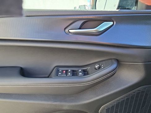 Certified 2025 Jeep Grand Cherokee Altitude image 20