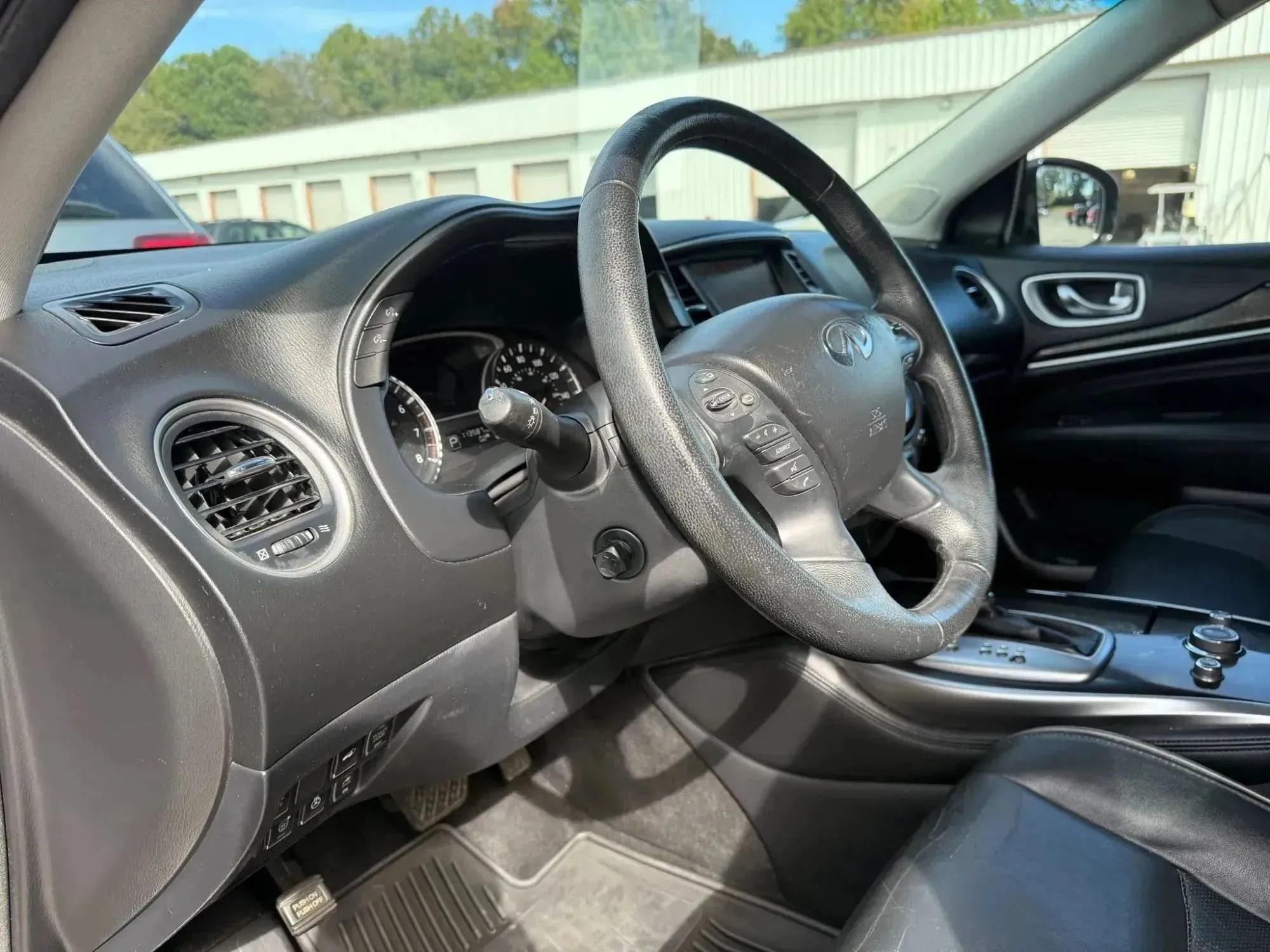 Used 2013 INFINITI JX35 AWD w/ Premium Pkg image 34