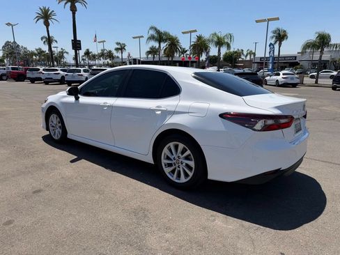 Used 2023 Toyota Camry LE FWD image 4