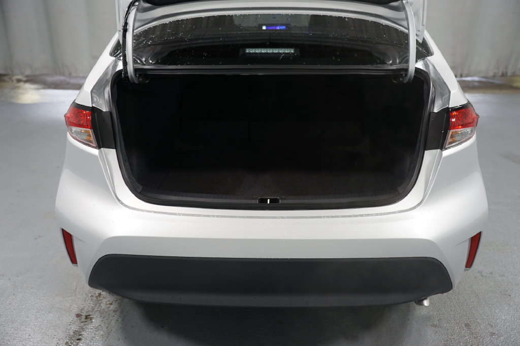 New 2027 Toyota Corolla LE FWD image 32
