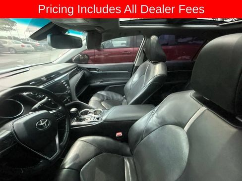 Used 2020 Toyota Camry XSE FWD image 10
