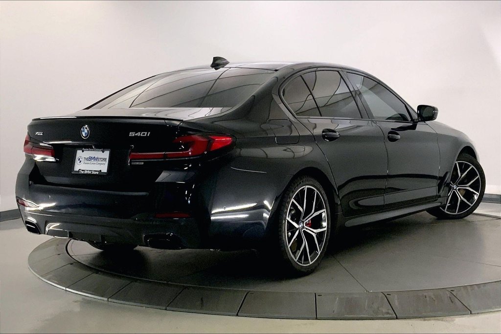 Used 2023 BMW 540i xDrive w/ Executive Package AWD/4WD image 12