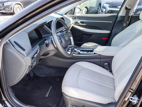 Certified 2022 Hyundai Sonata Limited image 17