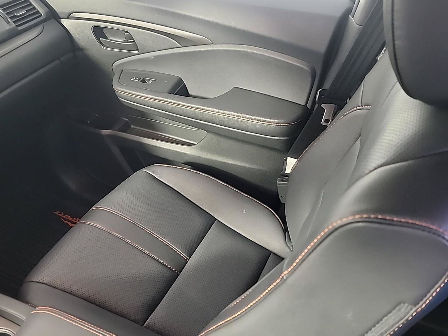 Certified 2025 Honda Passport TrailSport image 22