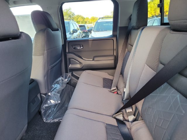 New 2027 Nissan Frontier SV RWD image 12
