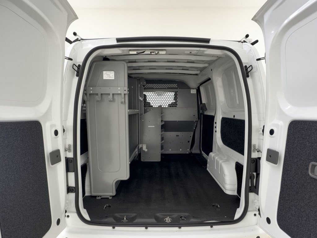 Used 2015 Nissan NV200 SV w/ Exterior Appearance Package FWD image 28