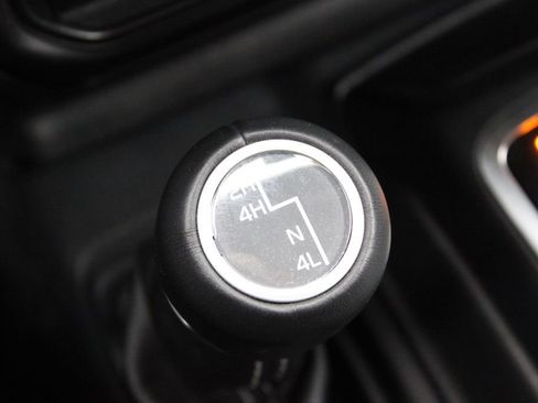 Used 2022 Jeep Gladiator Overland w/ Popular Equipment Package image 41