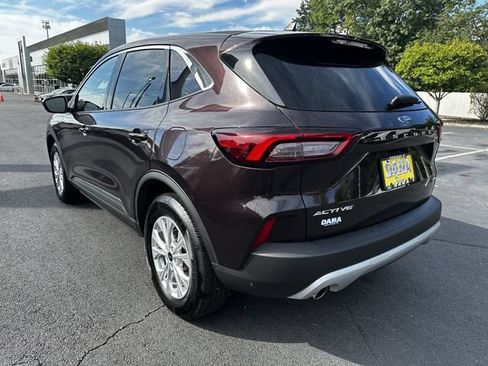 Certified 2023 Ford Escape Active AWD/4WD image 7